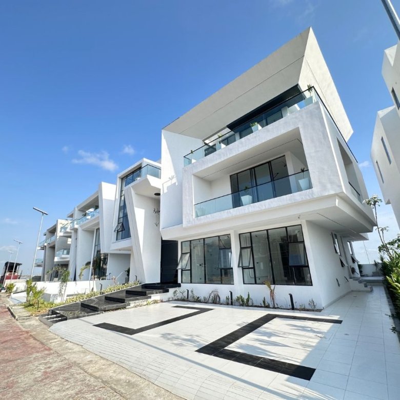 5 Bedroom House for Sale-Osapa London Lekki (3)