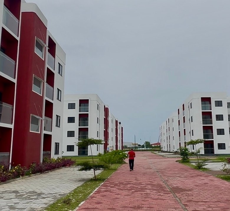 3 bedroom apartment for sale in Alaro city