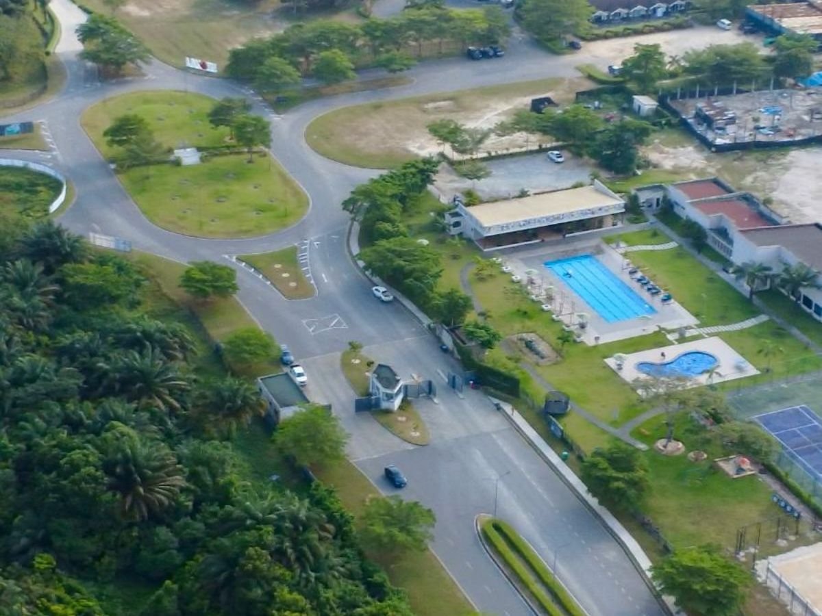 Lakowe Lakes Golf and Country Estate