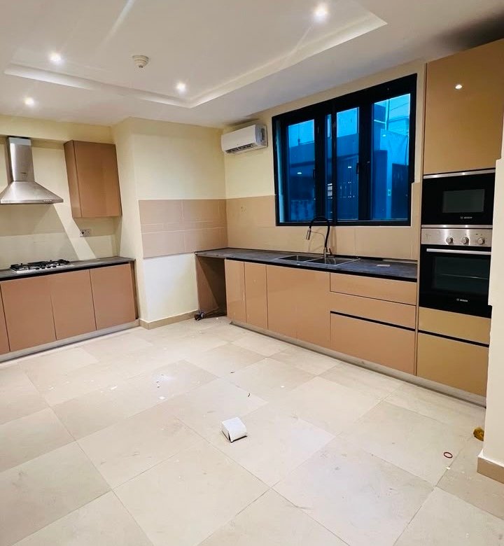 2 Bedroom apartment for sale in Lekki phase 1