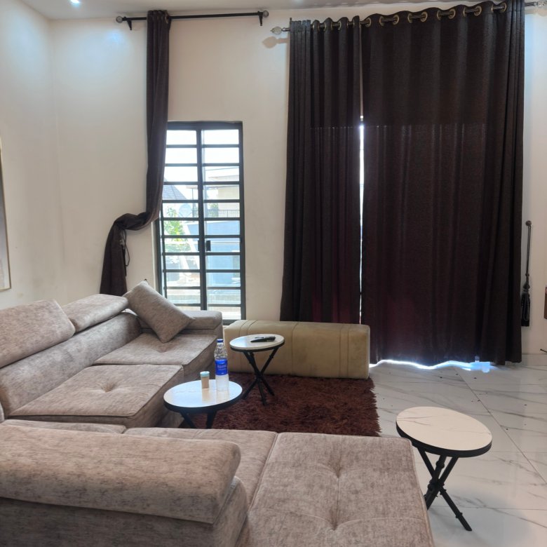 6 bedroom house for sale in Ajah
