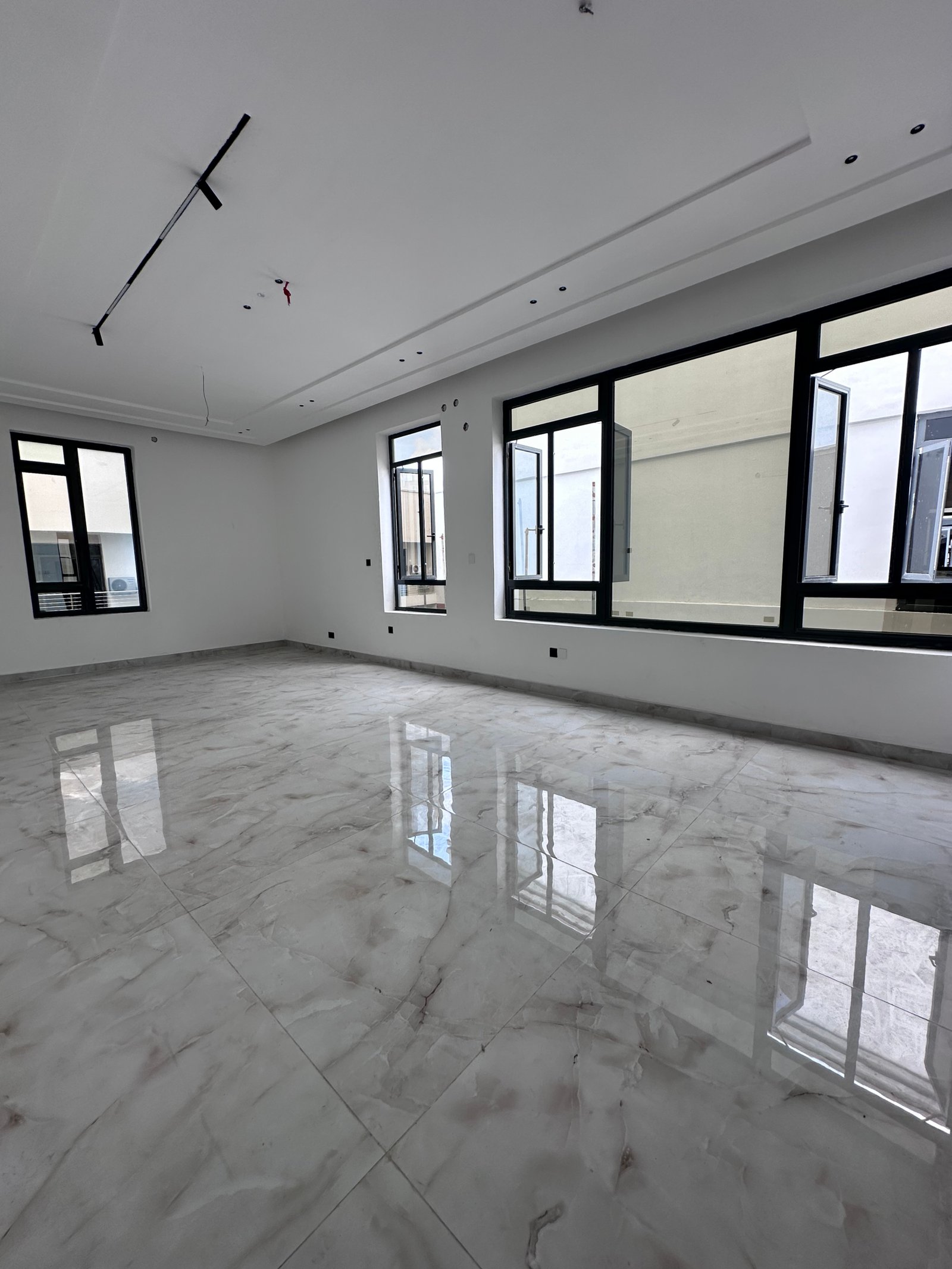 0CAAF839-680E-4018-B279-0EC18BA744E4 5 bedroom detached duplex in lekki phase 1