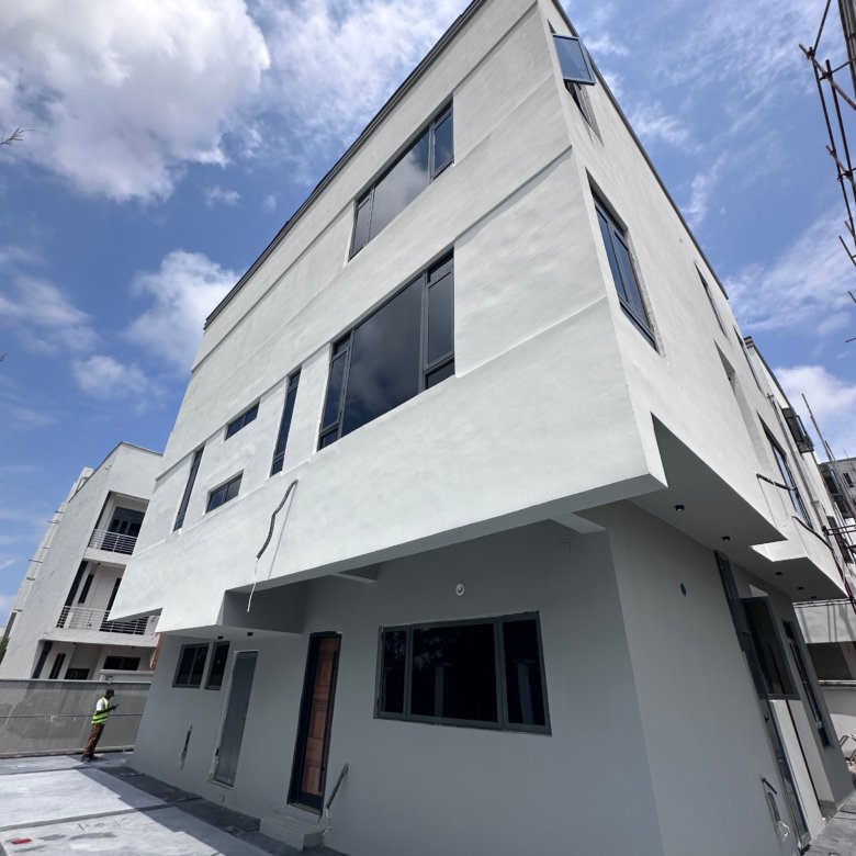 5 bedroom detached duplex in lekki phase 1