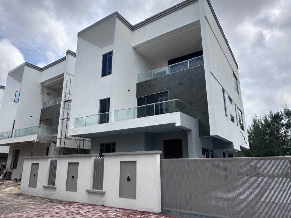 5 bedroom detached duplex in lekki phase 1